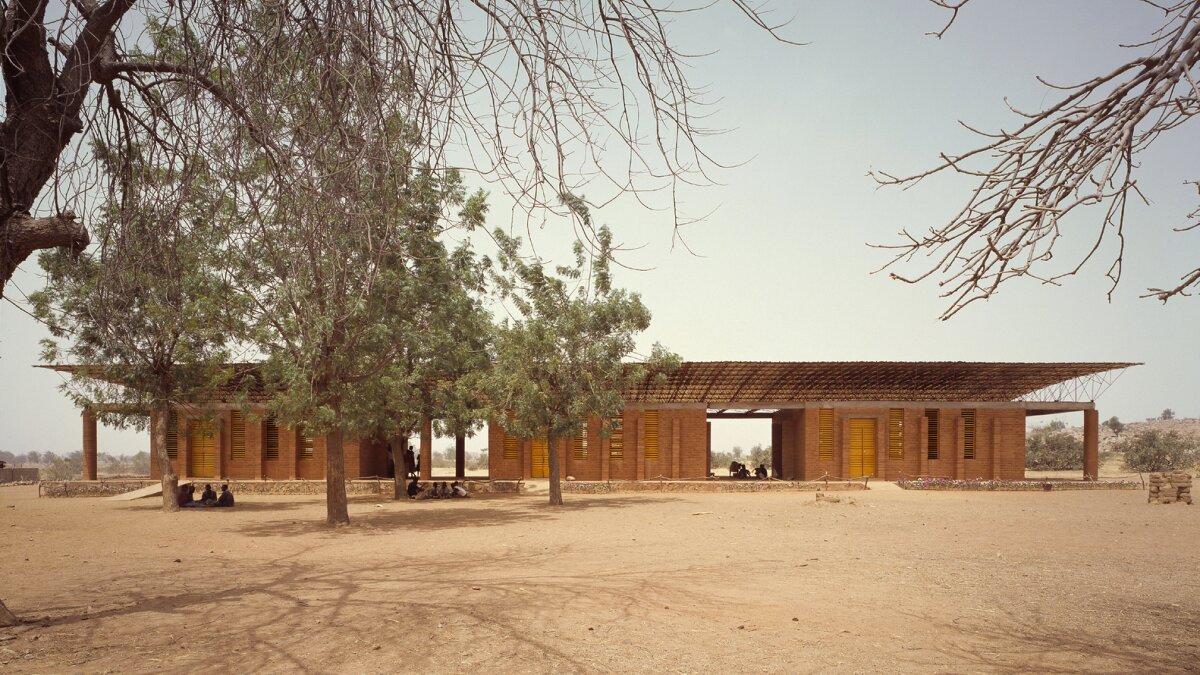 Diébédo Francis Kéré, szkoła podstawowa w Gando, Burkina Faso, Siméon Duchoud