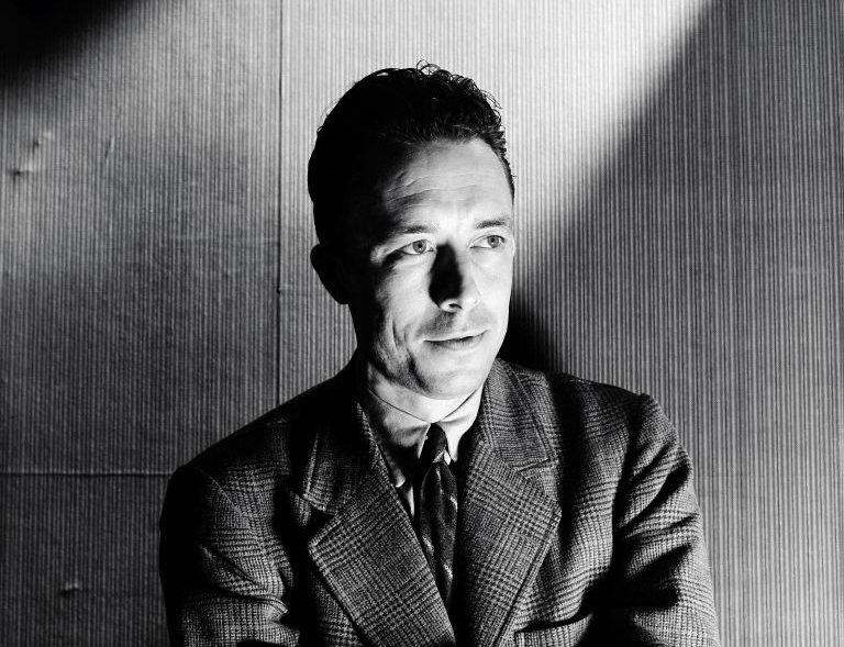 Albert Camus (1946), fot. Cecil Beaton/Vogue