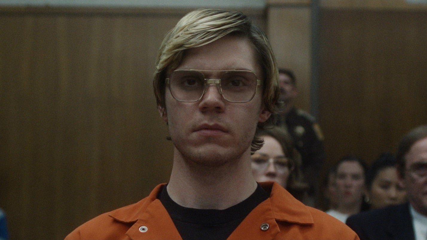 Evan Peters w serialu "Dahmer – Potwór: Historia Jeffreya Dahmera" (2022), fot. Netflix