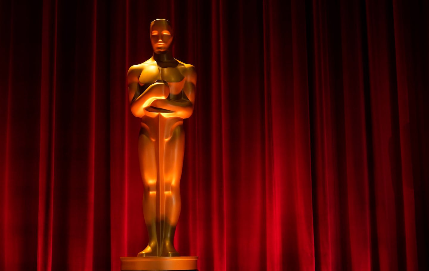 “Oscarowe wojny. Historia Hollywood pisana złotem, potem i łzami” – bo nie wszystko złoto, co się świeci